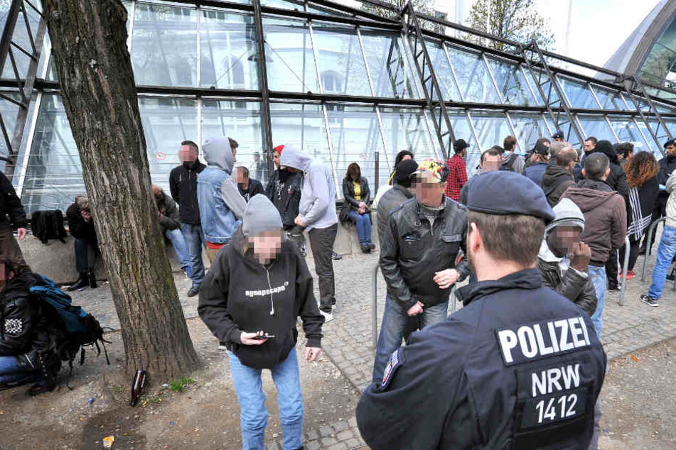 Immer wieder kommt es an der Stadtbahnhaltestelle Hauptbahnhof zu Polizeirazzien.