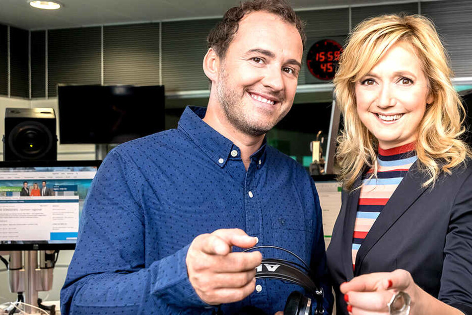 MDR SACHSEN-Morgenmoderator Silvio Zschage mit MDR SACHSENSPIEGEL-Moderatorin Anja Koebel.