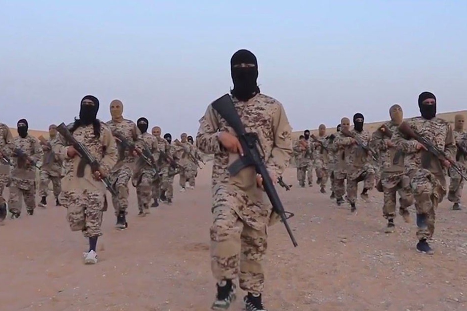 800 Frauen sind in Nordsyrien inhaftiert. (Symbolbild)