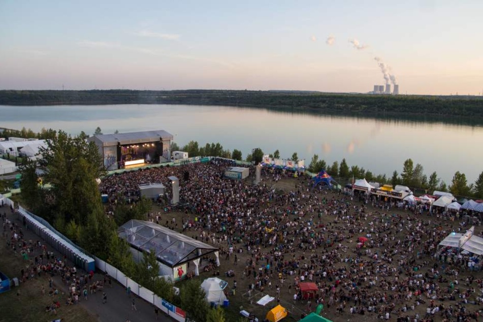 Auch 2016 wieder vor traumhafter Kulisse: Das Highfield Festival am Störmthaler See im Süden Leipzigs.
