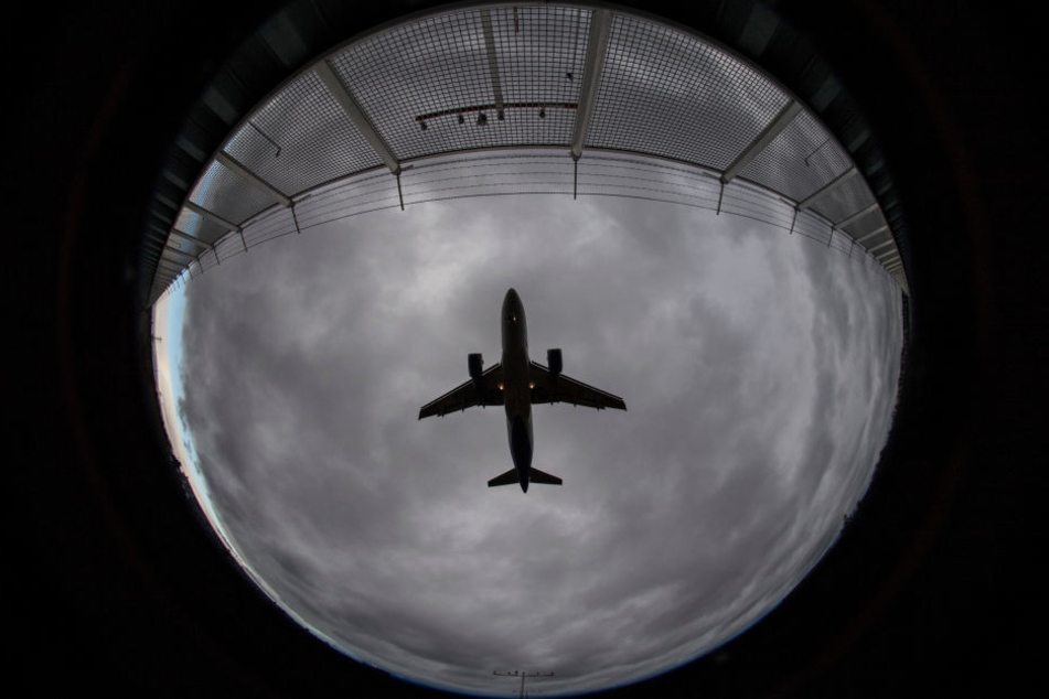 Negativ-Spitzenreiter bei Landungen nach 23.00 Uhr war den Angaben zufolge der irische Billigflieger Ryanair. (Symbolbild)