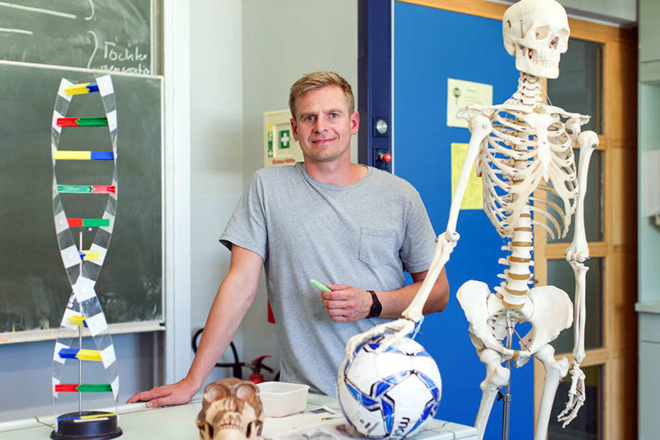 Der frühere Nationalspieler macht gerade sein Referendariat als Sport- und Bio-Lehrer.