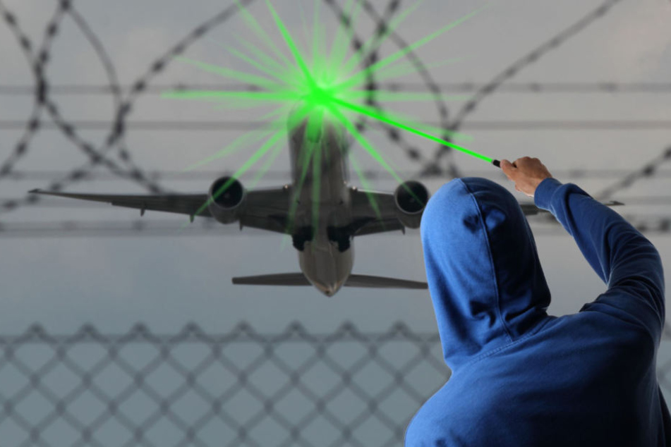 Unfassbar: Vom Boden aus wurde das Flugzeug mit einem Laser geblendet. (Symbolbild)