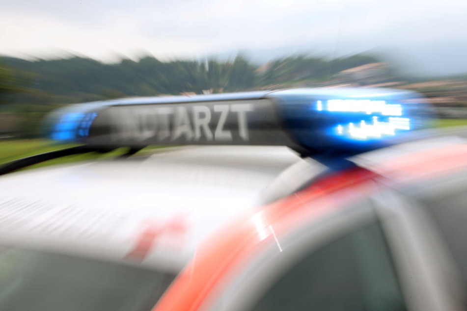 Die Frau wurde bei der Attacke nur leicht verletzt. (Symbolbild)