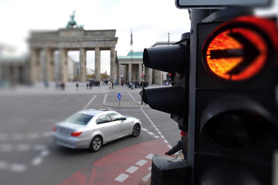 Die StVO ist immer mehr Berliner Autofahrern scheinbar nicht bekannt. (Symbolbild)