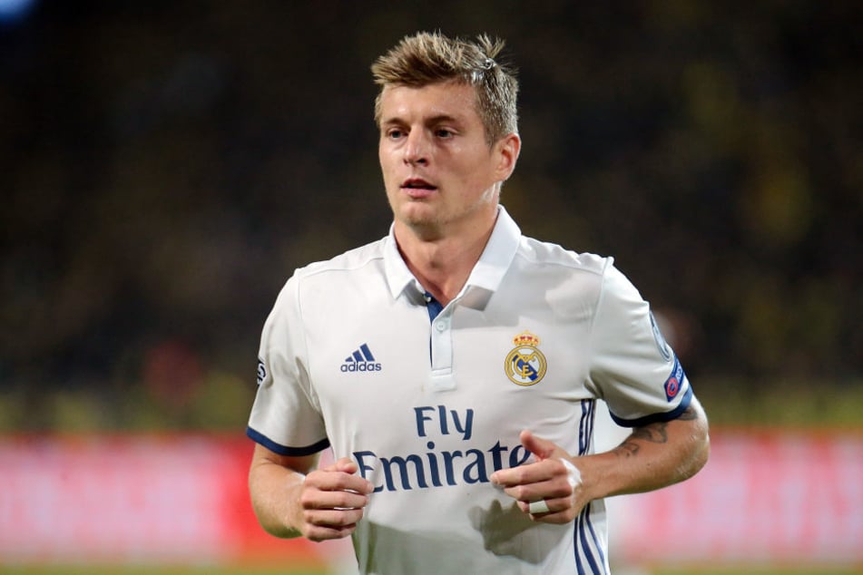 Obwohl sein Vertrag noch Jahre läuft, kam Real Madrid mit einem Monster-Angebot auf Toni Kroos zu.