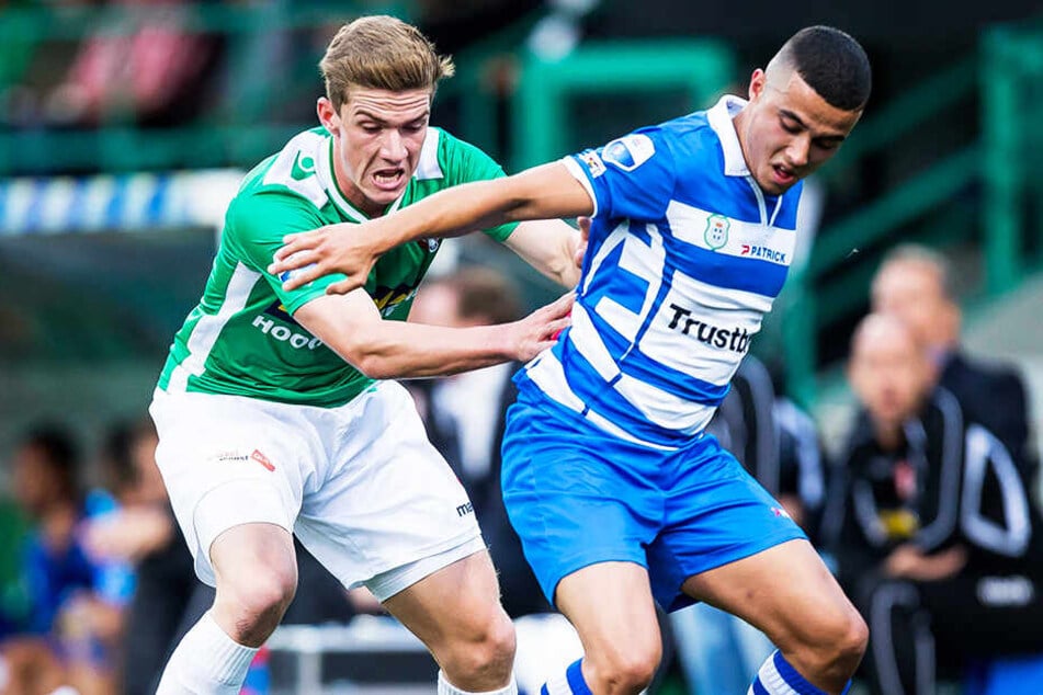 Robin Gosens (l.) machte beim FC Dordrecht in der zweiten niederländischen Liga erstmals auf sich aufmerksam.