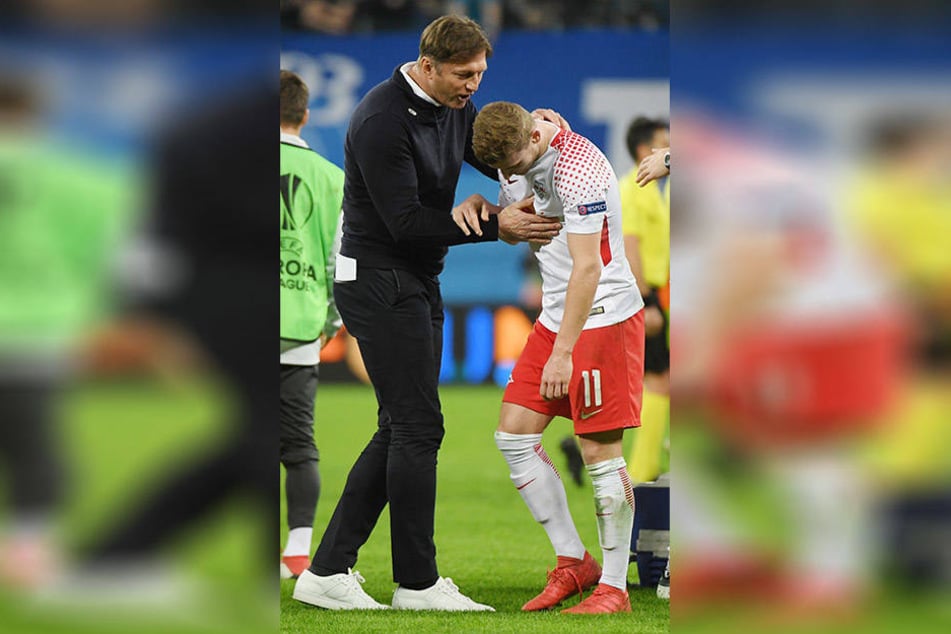 Hau' ich ihn oder feiern wir zusammen? Leipzigs Coach Ralph Hasenhüttl (l.) war sich nicht ganz sicher, wie er mit Glücklos-Stürmer Timo Werner (r.) umgehen sollte.
