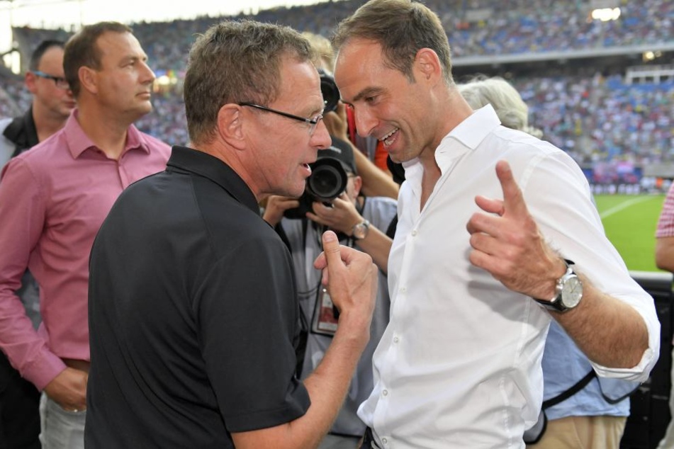 Der RB-Boss ist froh, Ralf Rangnick in den eigenen Reihen zu wissen: "Jemanden, der zu Ralf Rangnick passt, muss man erstmal finden. Das ist nicht ganz einfach."