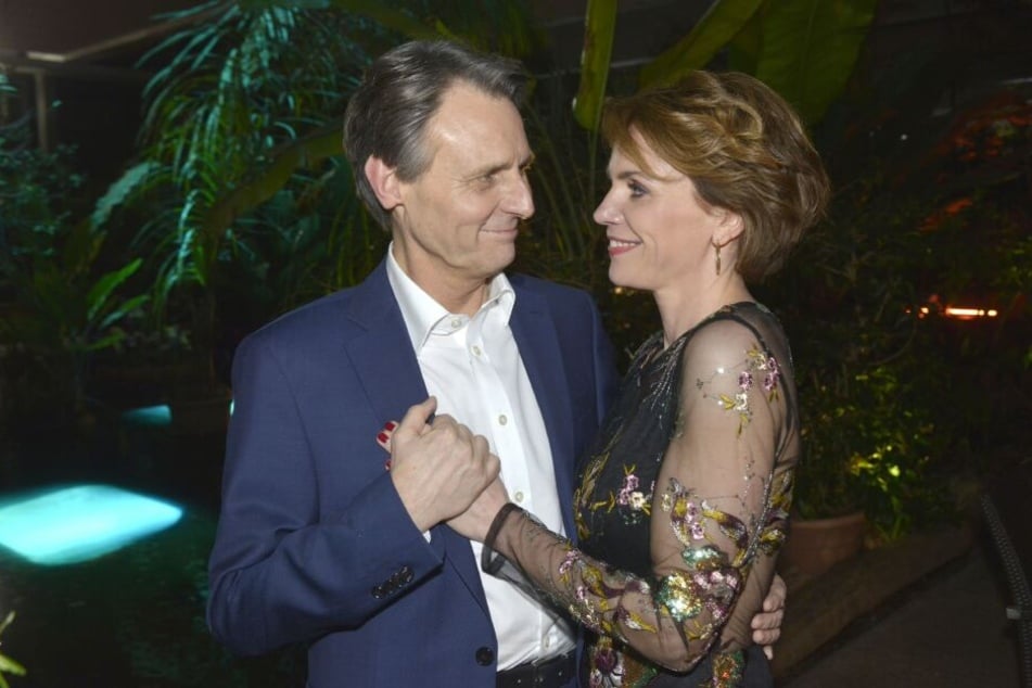 In Singapur genießen Jo und Yvonne ihr Liebesglück - doch damit soll schon bald Schluss sein!