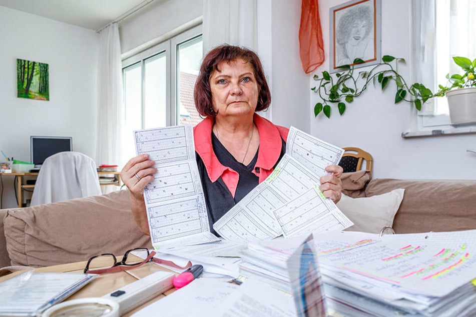 Zwei bis drei Mal pro Monat wird sie plötzlich ohnmächtig, dokumentiert die Anfälle in einem Kalender. Seit Jahren kämpft die schwerkranke EU-Rentnerin (Grad der Behinderung 70 Prozent) vor Gericht um das Schwerbehinderten-Merkzeichen "G".