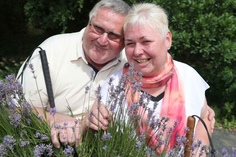 Ein Herz und eine Seele: Christiane Mertens (55) und Dieter (59) verliebten sich blind ineinander.