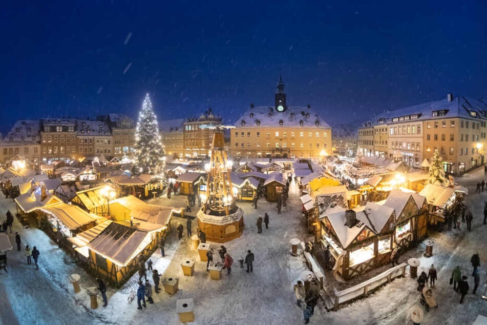 Der Annaberger Weihnachtsmarkt findet auch vom 29. November bis 23. Dezember statt.
