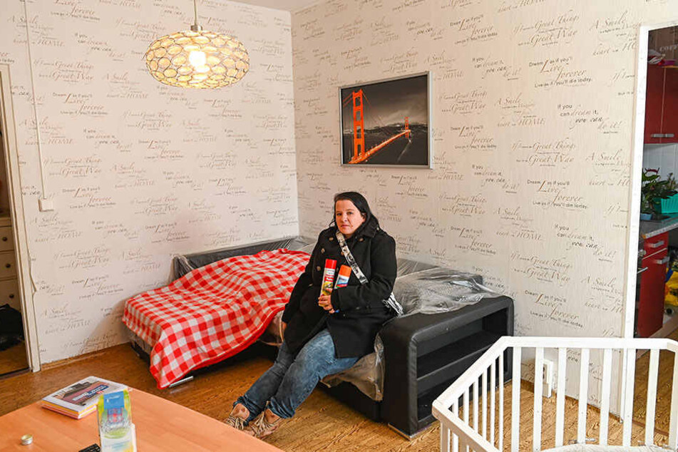 Über ihrer Wohnung lag wochenlang eine Leiche, der Gestank zog auch in ihre Wohnung: Mieterin Simone (38, Name geändert) will hier nicht mehr leben.