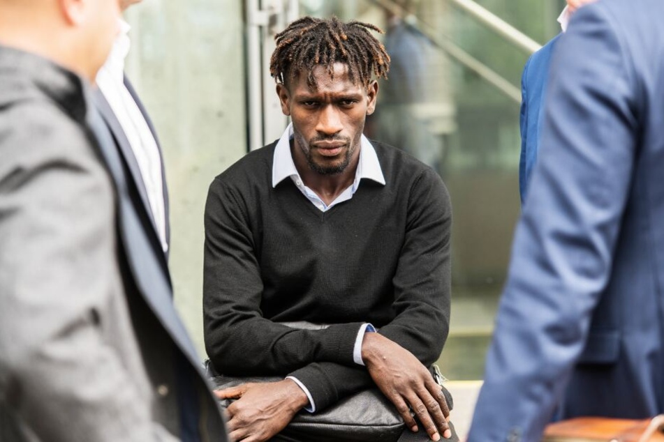Bakery Jatta bei seiner Anhörung auf dem DFB-Gelände.