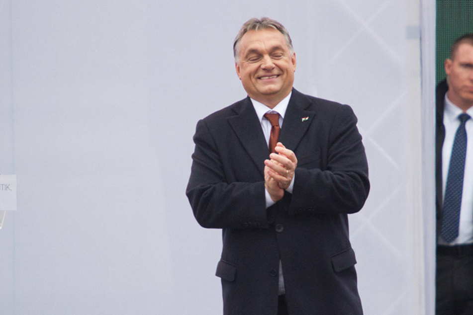 Ungarns Ministerpräsident Viktor Orbán (53) hat neue Ideen zur Eindämmung des Flüchtlingsstromes.