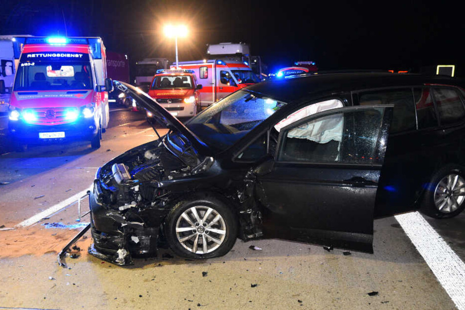 Der Touran schleuderte in diesen Passat.