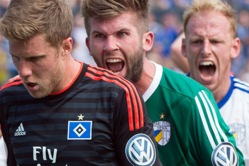 Raphael Koczor (mi.) soll sich mit Jenas Trainer in die Haare bekommen haben.