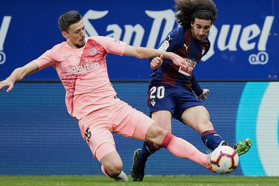 Marc Cucurella (Re.) spielte in der zu Ende gegangenen Spielzeit für SD Eibar.