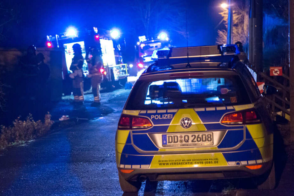 Gegen 17 Uhr fand die Polizei eine Leiche in einem Beuthaer Dorfbach.