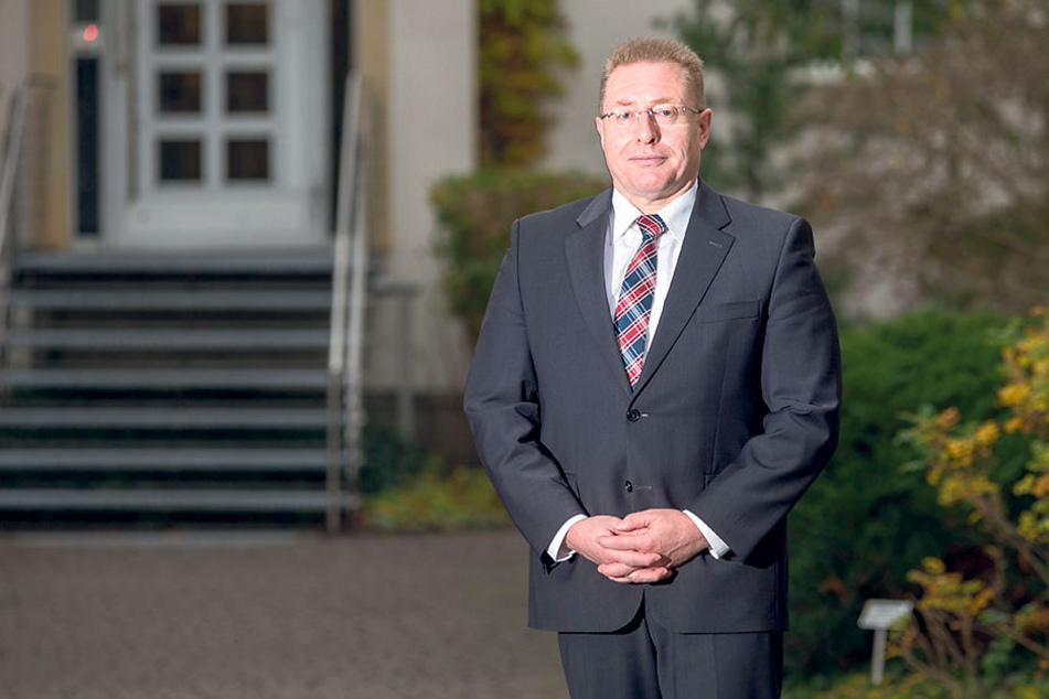 Apogepha-Chef Markus Bauer (52) muss die Fertigung verkaufen.