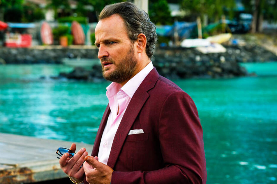 Der reiche, mächtige und gewalttätige Frank Zariakas (Jason Clarke) soll aus dem Weg geräumt werden.