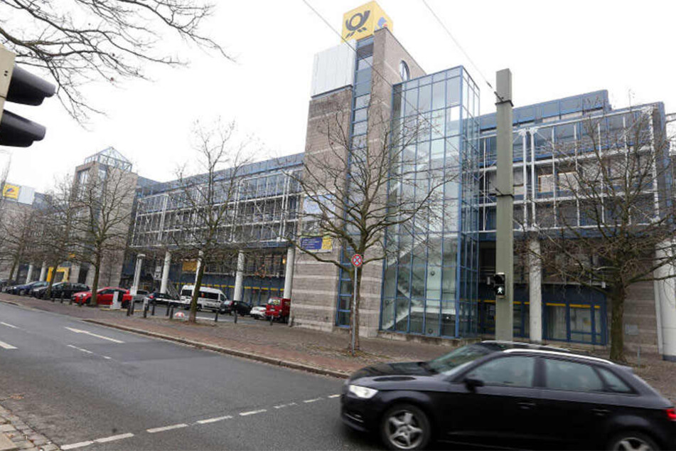 Die Postbank-Filiale an der Nahariyastraße gehört bald der Vergangenheit an.
