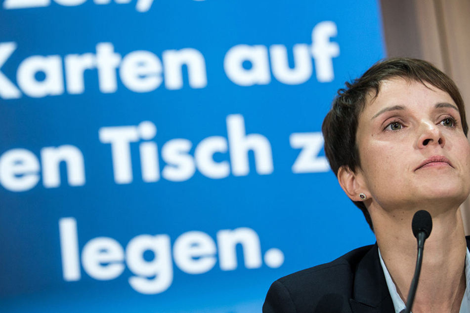 Frauke Petry (42) droht Ungemach auf dem Kreisparteitag.