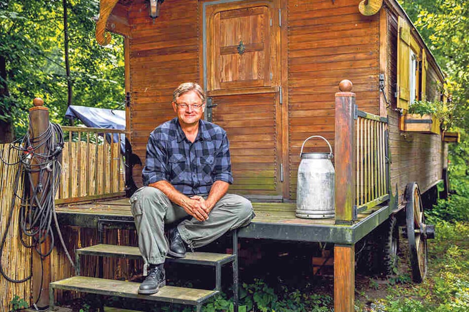 Nach dem Scheitern bei der Landtagswahl vor fünf Jahren sieht sich Holger Zastrow (50) geerdet. Nun steckt er viel Energie in sein Projekt Hofewiese. Aber auch politisch möchte er es im September noch einmal wissen.