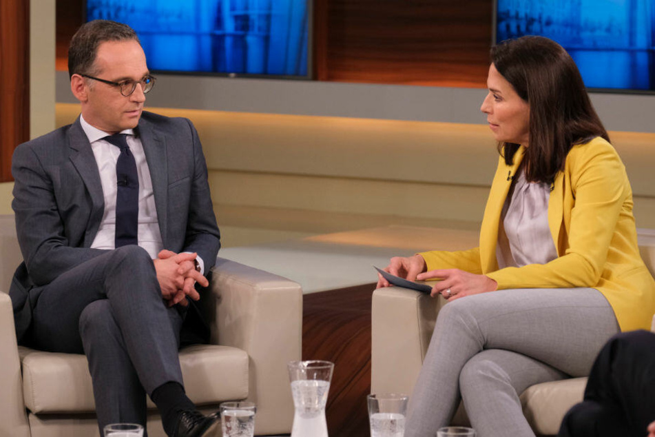Heiko Maas steht bei Anne Will Rede und Antwort.