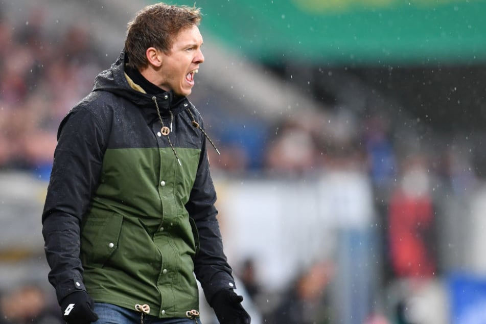 Hoffenheims Trainer Julian Nagelsmann brüllt aufs Spielfeld. Die Niederlage hat es nicht verhindert.