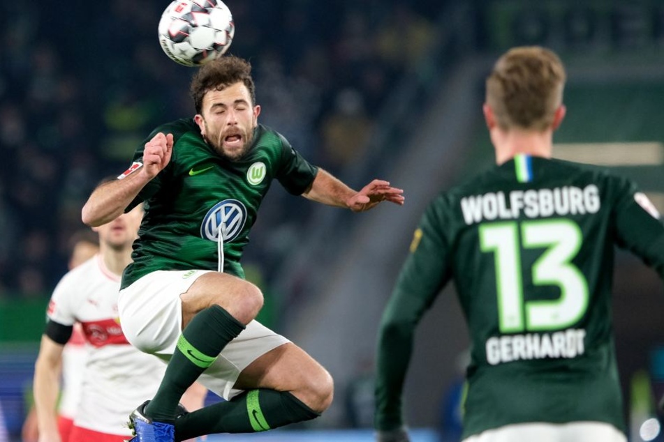 Mit dem Kopf am Ball: Wolfsburgs Admir Mehmedi.