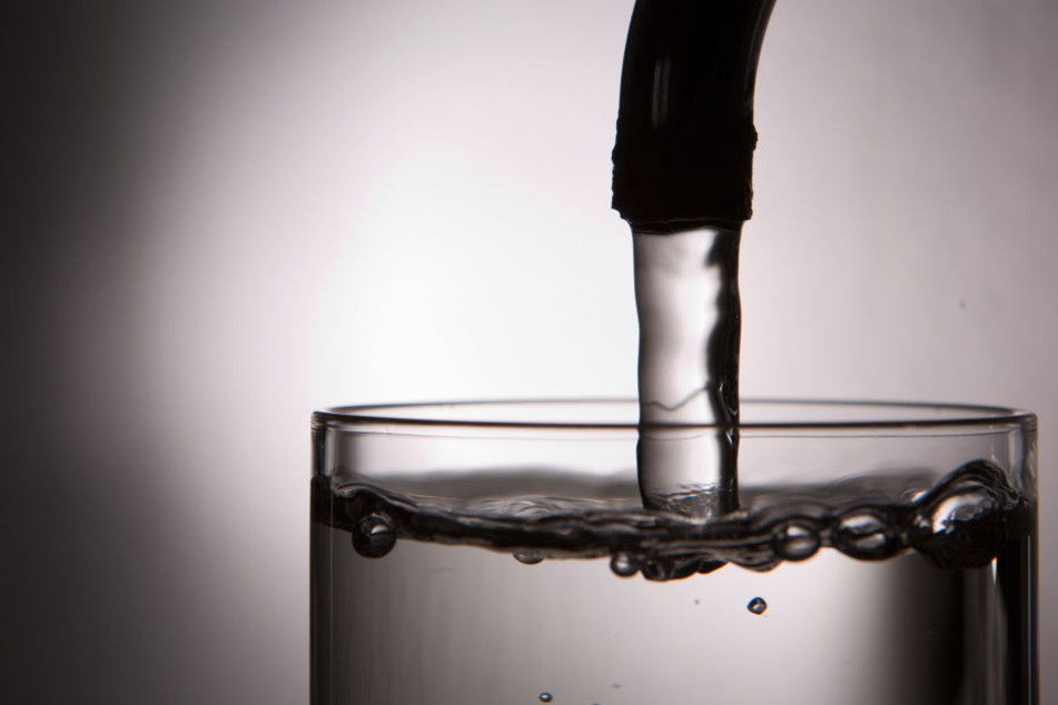 Im Zwickauer Trinkwasser gibt es aktuell Trübungen (Symbolbild).