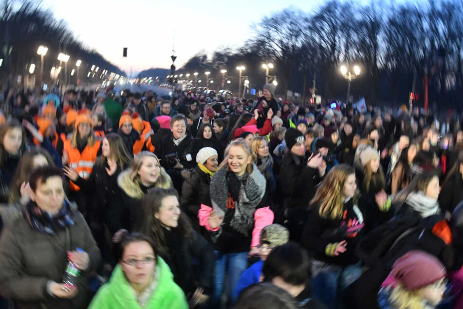 Dieses Jahr tanzen weltweit Menschen zur Aktions-Hymne "Break the Chain" gegen Gewalt an Mädchen und Frauen (Archivbild).