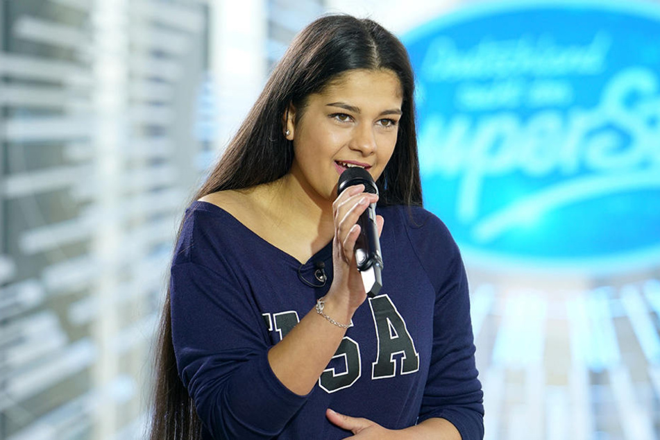 Die 17-jährige Kölnerin Mandy Mettbach rührt den Pop-Titan sogar zu Tränen.