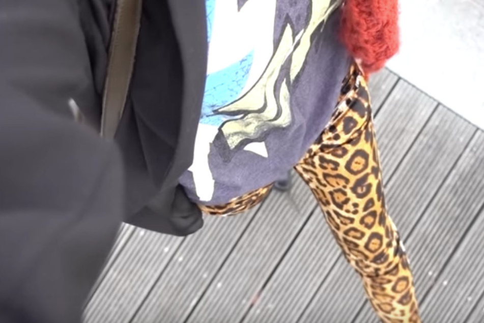 "Schon ein bisschen Porno", findet die 34-Jährige ihr Outfit für das Konzert.