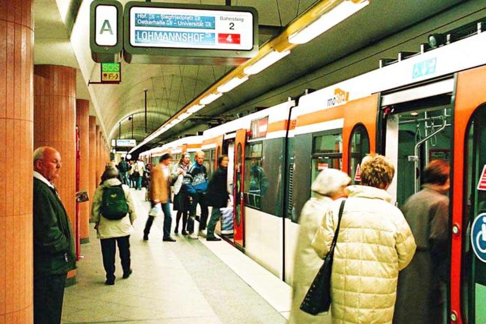 Bisher fährt die Linie 4 bis Lohmannshof. Die Politik in Bielefeld will jetzt, dass die Linie bis zur Dürerstraße ausgebaut wird.