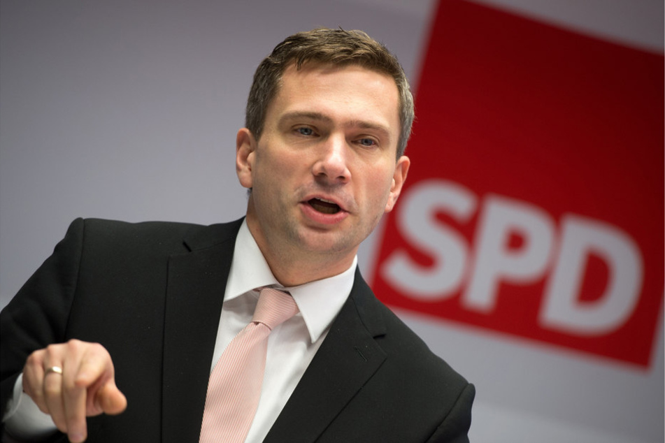 Arbeitsminister Martin Dulig (42, SPD) sichert jedem neuen Handwerksmeister eine Prämie zu.