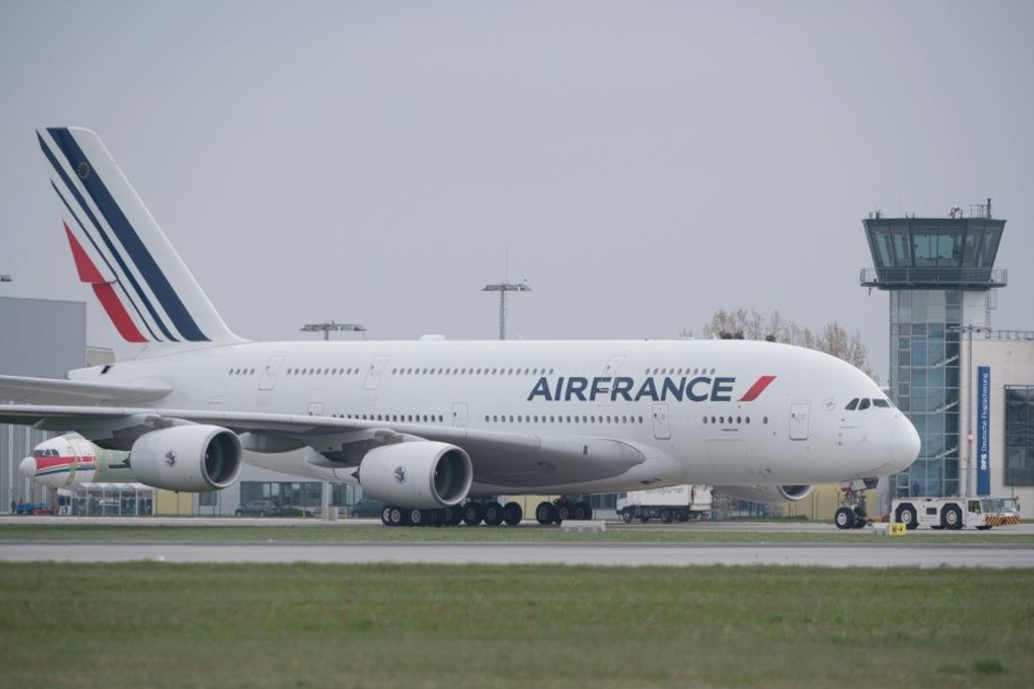 Eine Air-France-Maschine musste wegen des Lecks in Paraguay notlanden. (Symbolbild)