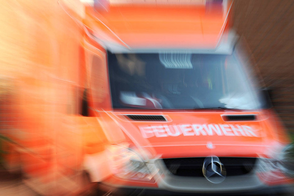 Die 46-jährige Fußgängerin ist schwer verletzt ins Krankenhaus gebracht worden (Symbolbild).
