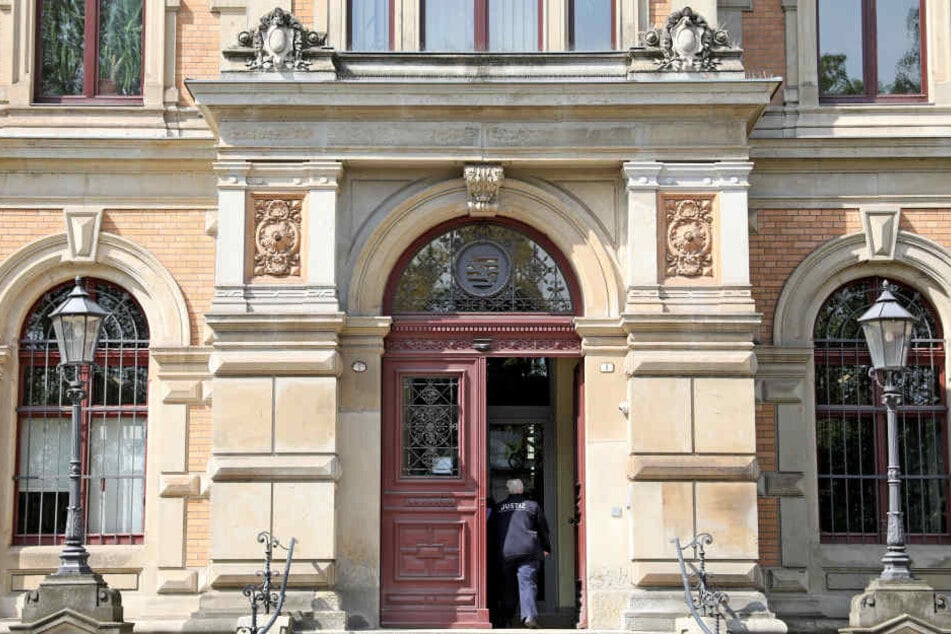 Die Verhandlung fand im Amtsgericht Zwickau statt.