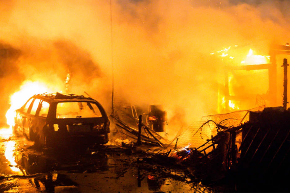 Ein Großbrand in Heidesheim-Uhlerborn beschäftigte die Feuerwehr.
