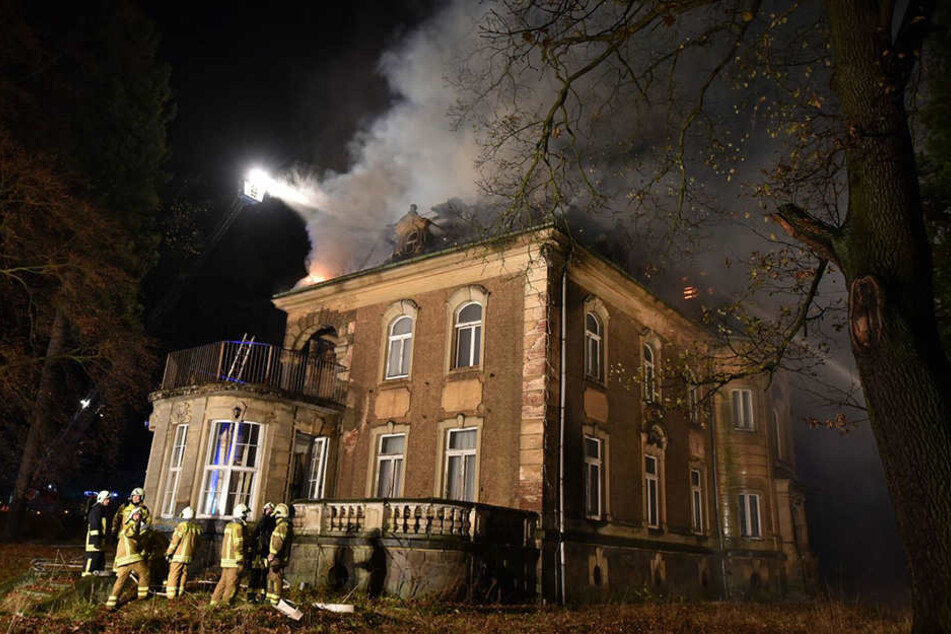 In Neugersdorf brannte am Donnerstag eine Villa.