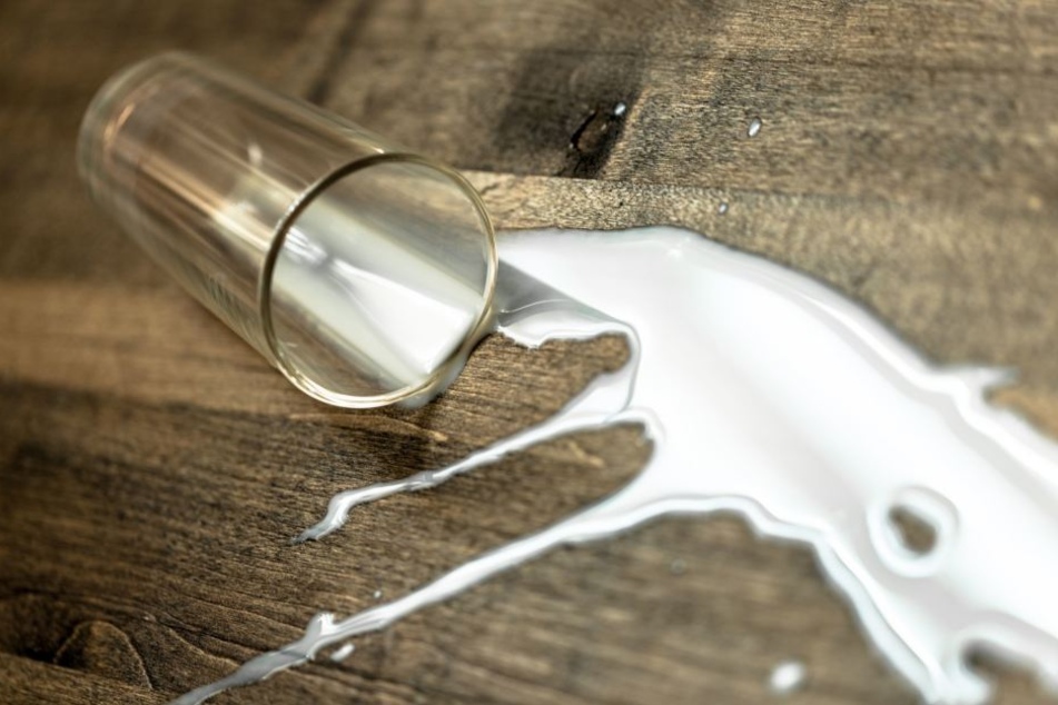 Mit Gift, das Aasia B. in Milch mischte, wollte sie eigentlich "nur" ihren Mann töten (Symbolbild).