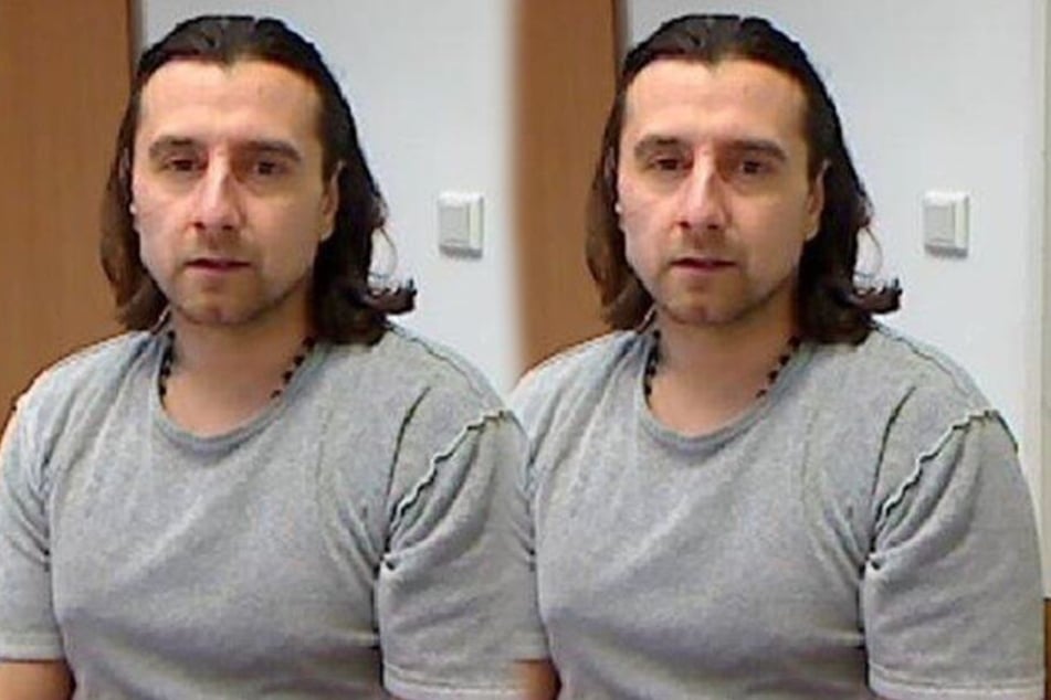 Aleksander E. (42) ist auf der Flucht.