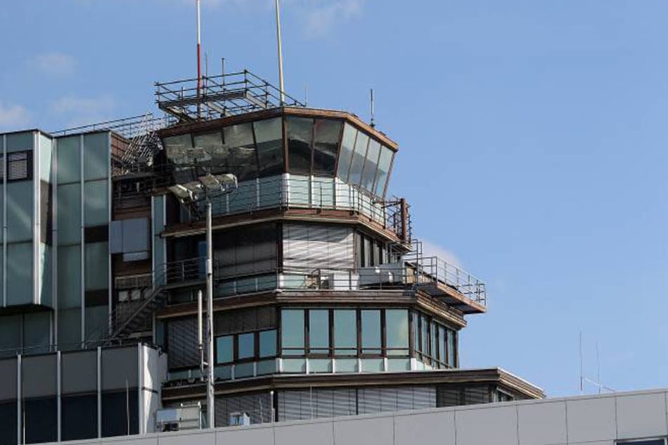 In einem Bürogebäude am Frankfurter Flughafen brach am Donnerstag Feuer aus.