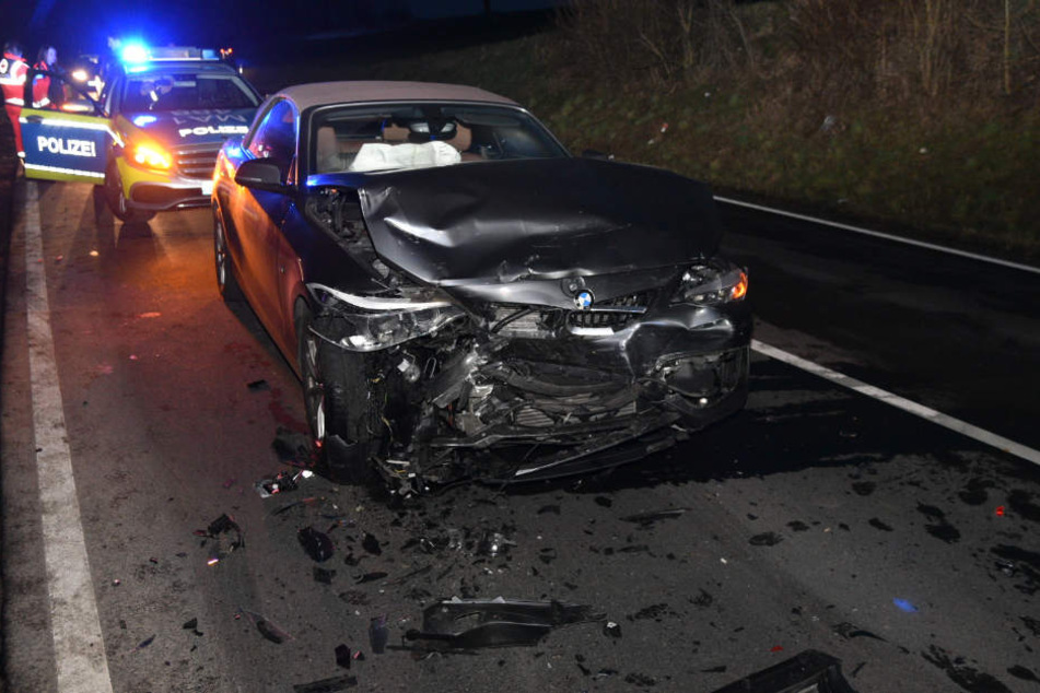 Die Fahrerin dieses BMW kam mit schweren Verletzungen ins Krankenhaus.