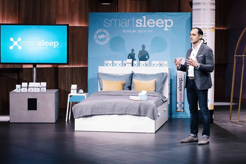 Dr. Markus Dworak (37) stellt sein Produkt vor.