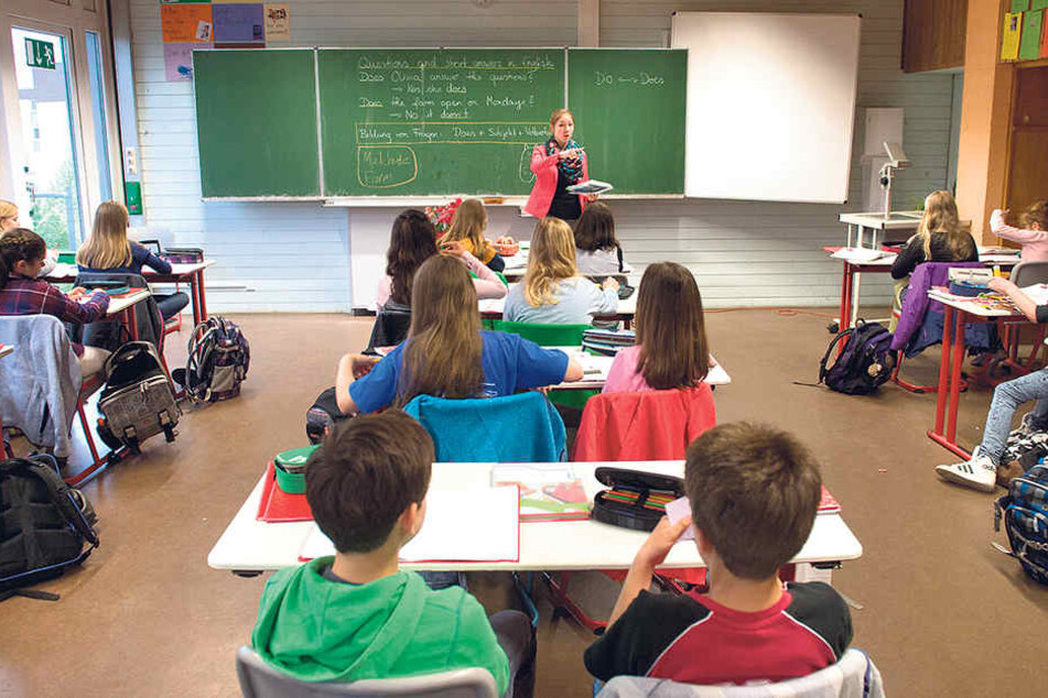 Zwar konnten fast alle Lehrerstellen in Sachsen besetzt werden.
Doch unterrichtet werden die Schüler oft von Seiteneinsteigern.