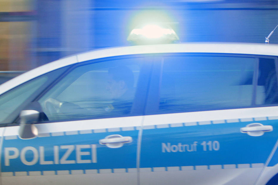 Da es keine Hinweise zum Flüchtigen gibt, sucht die Polizei nun öffentlich nach Zeugen des Unfalls.